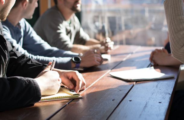 Ontwikkeling en implementatie van managementsystemen